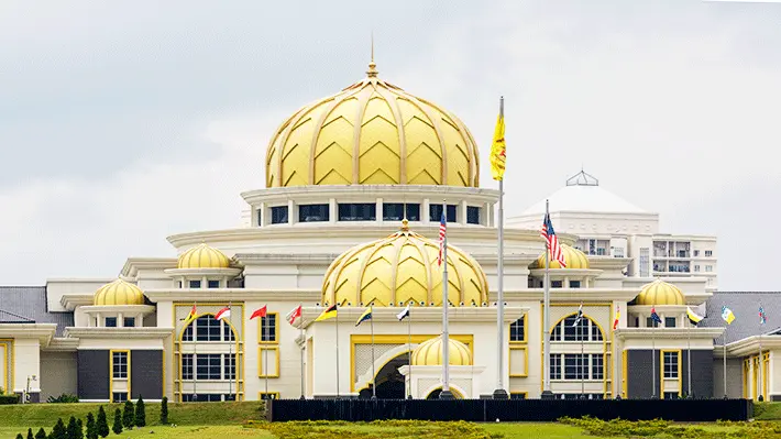 Cung Dien Hoang Gia Malaysia Ivv 750x460