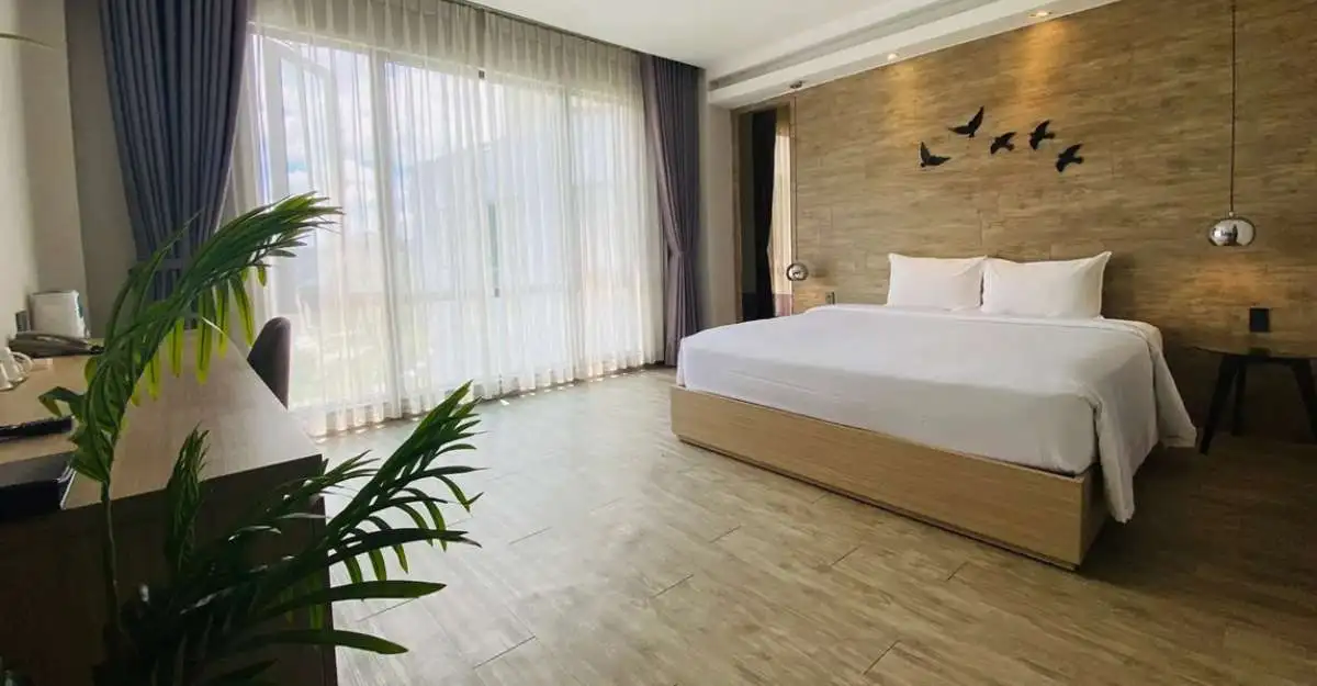 The Luxe Hotel Dalat 4